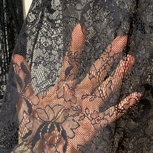 Dynamite black sheer lace long sleeve top, size S - Picture 3 of 4